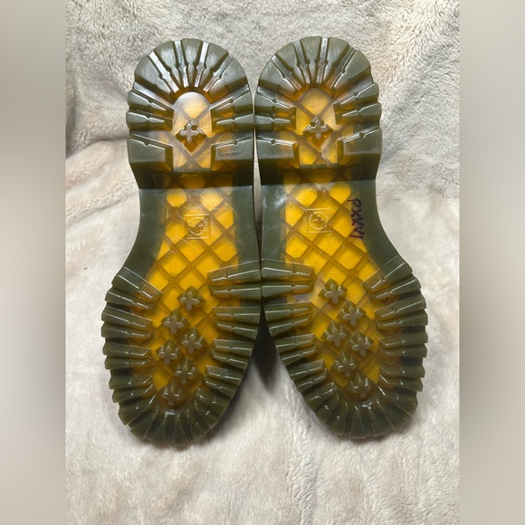 Dr Martins Women’s Boots Size 9 - Picture 4 of 7